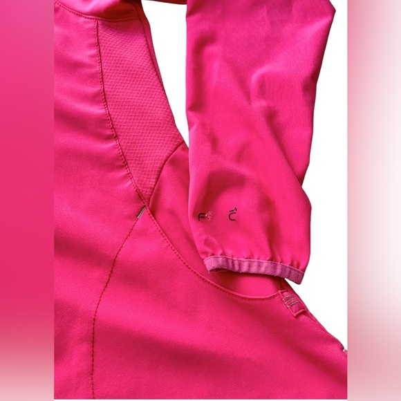 Carhartt pink zip up light weight athletic jacket women’s size XS - Picture 4 of 4